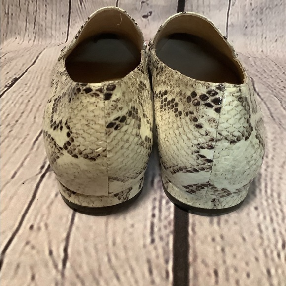 27 edit Women’s animal print slip on leather flat pointe toe loafers size 7.5 m - Picture 3 of 9